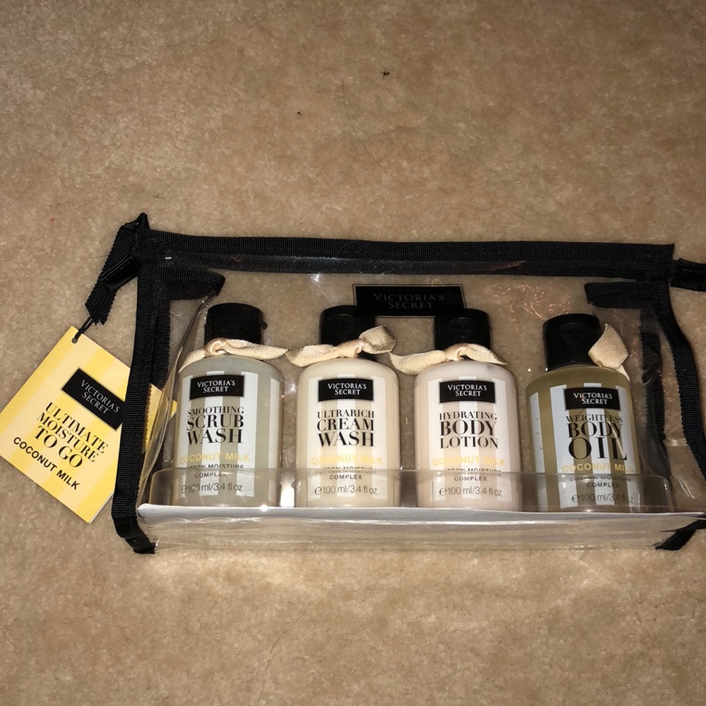 NWT VS Ultimate Moisture To Go Kit!